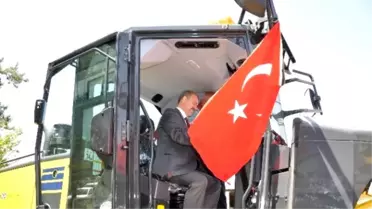 Muş Valisi Büyükersoy, İş Makinelerini Yakanları Lanetledi