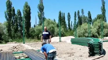 Naşa'ya Halı Saha