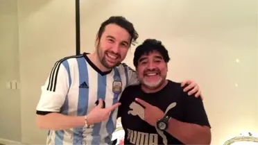 Ünlü Dizi Oyuncusu Ergün Demir Arjantin'den Maradona ile Türkiye'ye Selam Yolladı