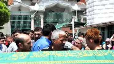 Uşak'taki Kazada Hayatını Kaybedenler Toprağa Verildi