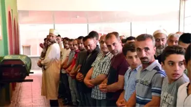 55 Günlük Yaşam Savaşını Kaybeden İşçi Son Yolculuğuna Uğurlandı