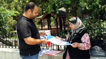 El Örgüsü Lifleri Satarak Evine Katkıda Bulunuyor