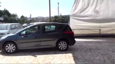 Kadınlardan Sonra Şimdi de Otomobilleri Güzelleştiriyor