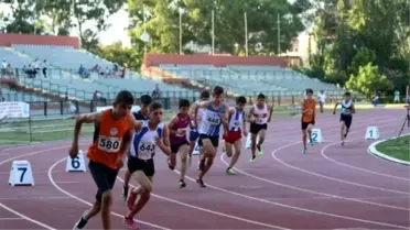 Büyükşehirli Yıldız Atletler Final Yolunda