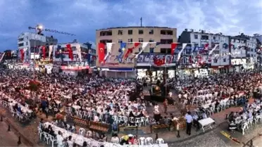 Sultanbeyli'de 20 Bin Kişilik Dev İftar