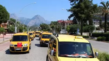 Kemer'de Taksicilerin Korsan Taşımacılık İsyanı