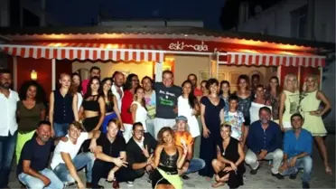 Shaman Dans Tiyatrosu Ekibi Bodrum'da Kafe Açtı