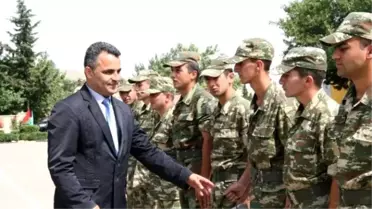 Yavuzaslan Ermenistan Sınırındaki Azerbaycan Askerleriyle Bayramlaştı