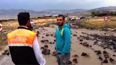 Doğubayazıt'ta Sel Hayatı Felç Etti