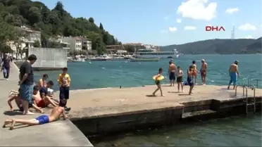 İstanbul Tatilcileri Boğaz'da Bayram Yaptı