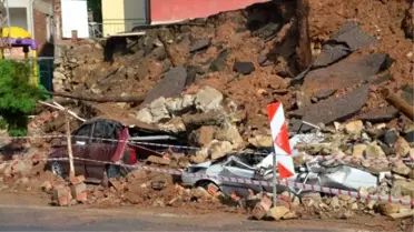 Ordu'da İstinat Duvarı Çöktü