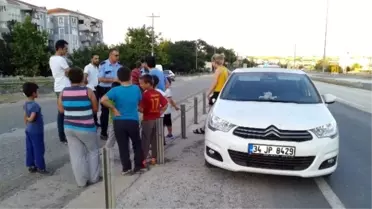Otomobil Yayaya Çarptı