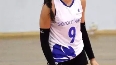Arkasspor Büşra Mutlu ile Anlaştı.