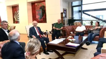 CHP Genel Başkanı Kılıçdaroğlu, İHD Yönetimini Kabul Etti