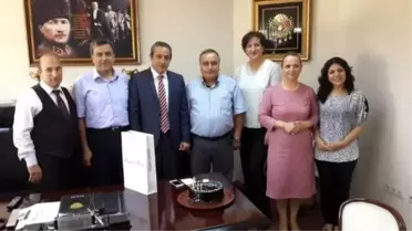 Özel Kalem Müdürü Mustafa Aşık'a Sürpriz Doğum Günü