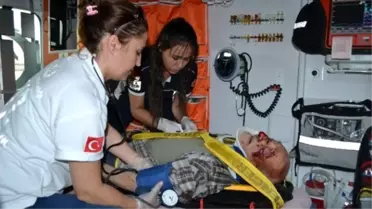 Traktör İkiye Ayrıldı, 91 Yaşındaki Sürücü Kurtarılamadı