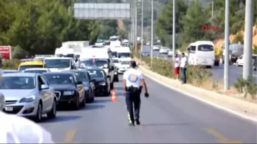 Bodrum - Tur Otobüsü Tır'a Arkadan Çarptı: 9 Yaralı