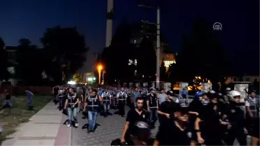 Emniyet Müdürü Vatandaşlarla Birlikte Çay İçip Uyardı