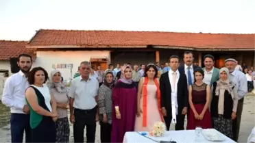 Başkan Kalın Zehra ile Sefa'nın Nişan Yüzüklerini Taktı