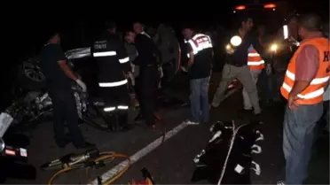 Tokat'ta 2 Otomobil Kafa Kafaya Çarpıştı: 2 Ölü, 5 Yaralı