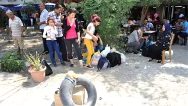 İzmir'de Sayıları Artan Suriyeliler'in Dramı Yürek Burktu