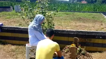 Kenan Sofuoğlu Oğlunun Mezarını Ziyaret Etti