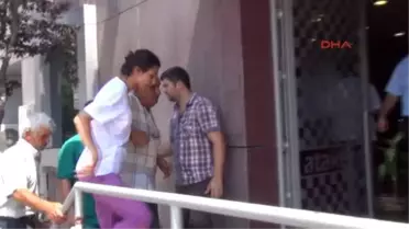 Yalova?da Denizde Boğulan Genç Doktor İçin Ağlatan Tören