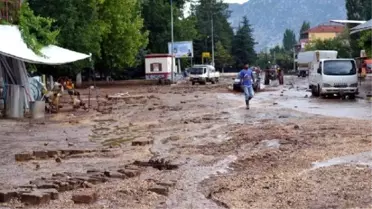 Antalya Elmalı'yı Sel Vurdu