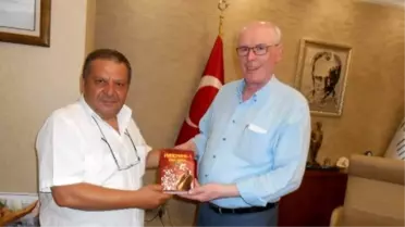 Şair, Ozan ve Yazarlar Başkan Kurt'u Ziyaret Etti