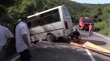Şile'de Trafik Kazası: 1 Ölü, 2 Yaralı