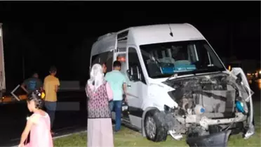 Antalya'da Trafik Kazası: 5 Yaralı