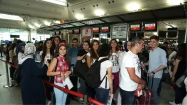 Eyüplü Gençler İspanya'ya Uğurlandı