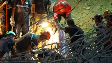 İzmir'de Köprü İskelesindeki Çökme