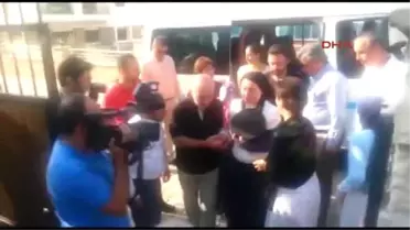 İzmir - Şehit Binbaşı Kulaksız'ın Eşinden Bayrağa Asker Selamı