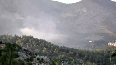 Askeri Alanda Çıkan Yangında 10 Hektarlık Ormanlık Alan Zarar Gördü