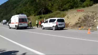 Sinop'ta Otomobil Takla Attı 1 Ölü, 1 Yaralı