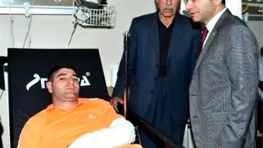 Vali Hüseyin Aksoy, Yaralı Korucu ve Askerleri Ziyaret Etti