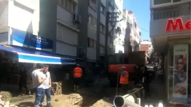 Kepçe Doğalgaz Borusunu Deldi