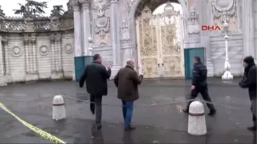 Dolmabahçe Saltanat Kapısı'ndaki Kurşun Geçirmez Cam Kulübeler Polislerin Hayatını Kurtardı
