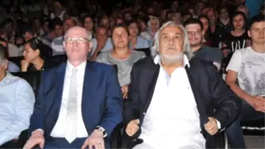 Müjdat Gezen'in 'Diktatör' Filminin Galası Eskişehir'de Yapıldı