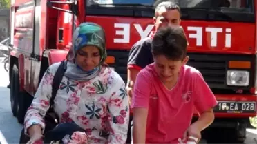 Eşi ve Oğlu Yanan Dükkanı Gözyaşlarıyla İzledi