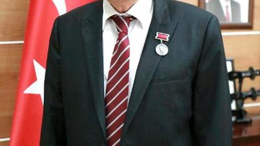 Bolu Belediye Başkanı Yılmaz'a Türk Dünyası' Madalyası