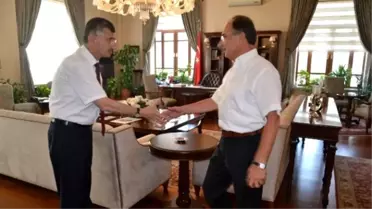 Cbü Yüksek Öğrenim Vakfı Yönetiminden Vali Bektaş'a Ziyaret