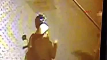 İranlı 2 Sığınmacı, Cezayirli Turist Aileyi Dolandırdı