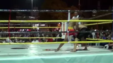 Kick Boks K-1 Müsabakaları Bandırma'da Yapıldı