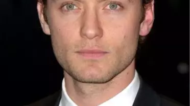 Hollywood Yıldızı Jude Law Babalık Testi İstiyor