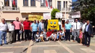 Sünger Bob' Şile Sokaklarında
