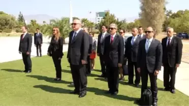 Dışişleri Bakanı Sinirlioğlu KKTC'de