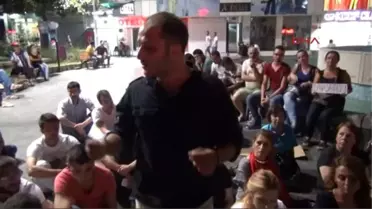 Manisa CHP'li Başkandan Şehitler İçin Oturma Eylemi