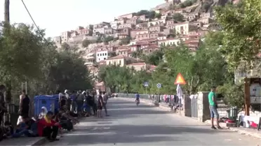 Sığınmacıların Zorlu Umuda Yolculuğu - Midilli